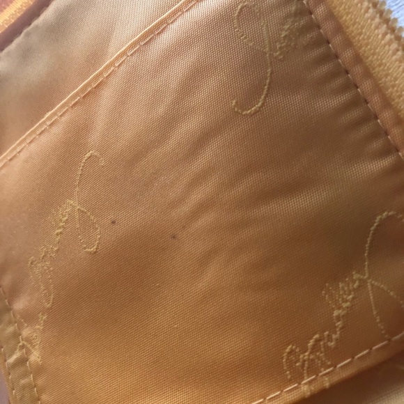 🚨SOLD🚨Vera Bradley Large Clutch, Wallet. - Picture 6 of 8